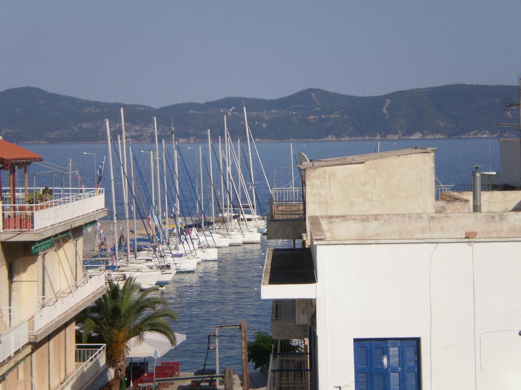 Πανσιόν Τζίνα Ξενοδοχείο Μέθανα Εξωτερικό φωτογραφία
